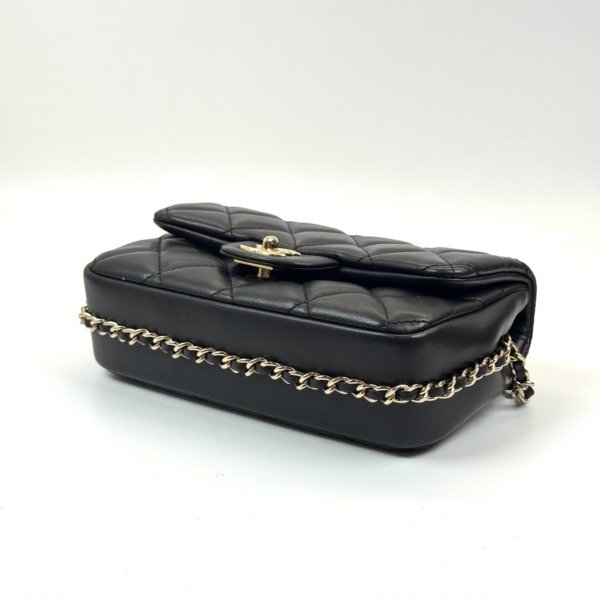 c2026011180-chanel-pearl-strap-mini-6 Chanel | Pearl Strap Mini