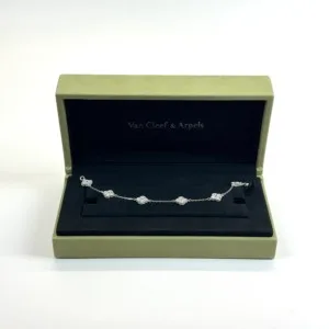 c2026021182-van-cleef-arpels-vca-6-motif-diamond-sweet-alhambra-bracelet Pre-Owned/ Pre-Loved/ Second-Hand Van Cleef & Arpels (VCA) 6 Motif Diamond Sweet Alhambra Bracelet, Bracelet in White Gold Color, 16.5cm (extra link avail) Size, Front View