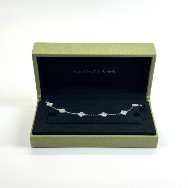 c2026021182-van-cleef-arpels-vca-6-motif-diamond-sweet-alhambra-bracelet Pre-Owned/ Pre-Loved/ Second-Hand Van Cleef & Arpels (VCA) 6 Motif Diamond Sweet Alhambra Bracelet, Bracelet in White Gold Color, 16.5cm (extra link avail) Size, Front View